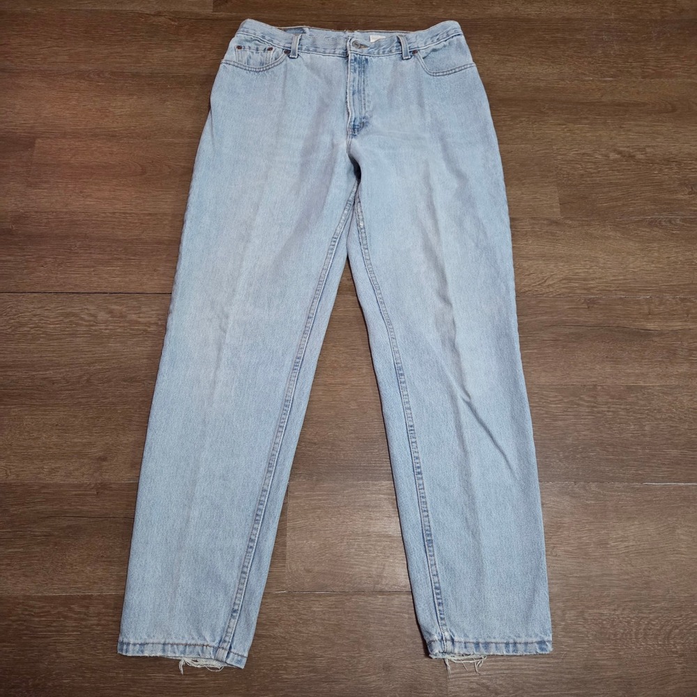 Vintage y2k Levis 550 Relaxed Fit Tapered Leg Jeans Light Wash Made in USA 16L